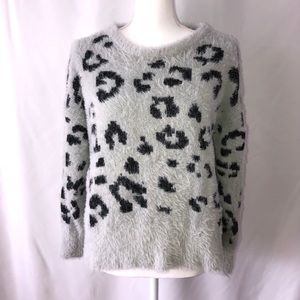 OVERSIZED EYELASH GRAY LEOPARD SWEATER